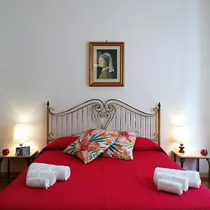 La Lantana Apartment